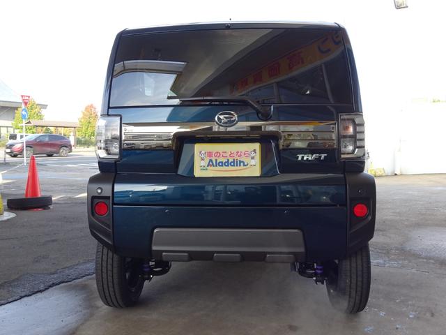 タフト Ｇ　ダーククロムベンチャー　届出済み未使用車　シートヒーター　ＬＥＤヘッドライト　バックカメラ　パノラマルーフ　ルーフレール　フロアマット　純正アルミホイール　スマートキー　スマートアシスト（4枚目）