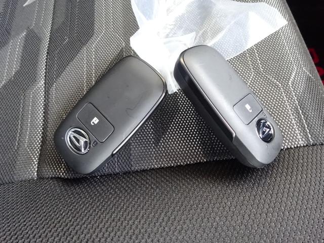 タフト Ｇ　ダーククロムベンチャー　届出済み未使用車　シートヒーター　ＬＥＤヘッドライト　バックカメラ　パノラマルーフ　ルーフレール　フロアマット　純正アルミホイール　スマートキー　スマートアシスト（8枚目）