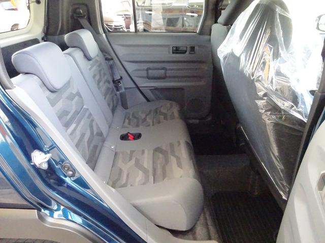 タフト Ｇ　ダーククロムベンチャー　届出済み未使用車　シートヒーター　ＬＥＤヘッドライト　バックカメラ　パノラマルーフ　ルーフレール　フロアマット　純正アルミホイール　スマートキー　スマートアシスト（11枚目）