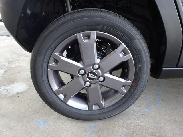 タフト Ｇ　ダーククロムベンチャー　届出済み未使用車　シートヒーター　ＬＥＤヘッドライト　バックカメラ　パノラマルーフ　ルーフレール　フロアマット　純正アルミホイール　スマートキー　スマートアシスト（19枚目）