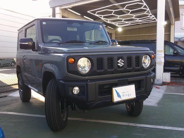 ジムニー XC 届出済み未使用車 スマートキー LEDヘッドライト シートヒーター クルーズコントロール スズキセーフティ 純正アルミ(3枚目)