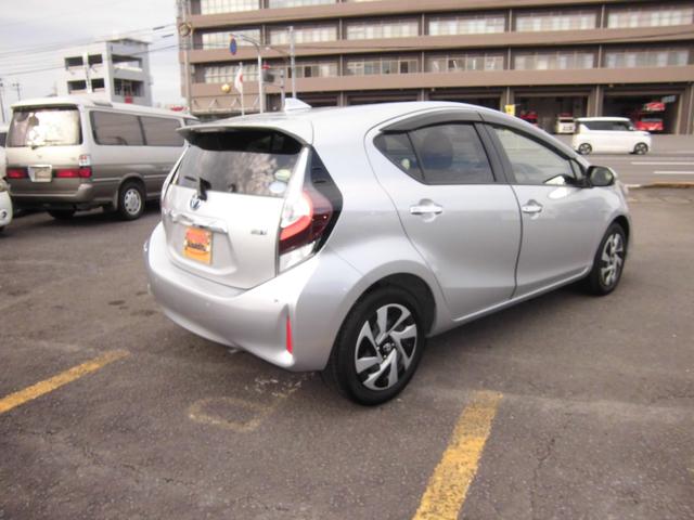 アクア Ｓスタイルブラック　純正ナビ　ワンセグ　パノラミックビューモニター　オートハイビーム　トヨタセーフティセンス　ドライブレコーダー前後　ＥＴＣ（14枚目）