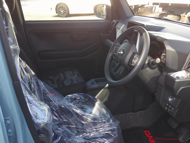 タフト Ｘ　届出済み未使用車　スマートキー　バックカメラ　ＬＥＤヘッドライト　フロアマット　スマートアシスト　パノラマルーフ（10枚目）