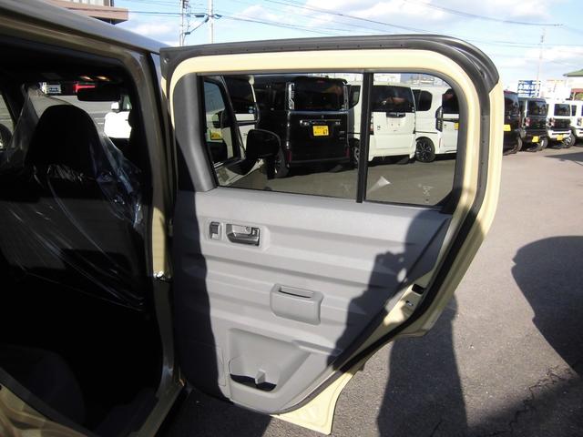 タフト Ｘ　届出済み未使用車　スマートキー　バックカメラ　ＬＥＤヘッドライト　フロアマット　スマートアシスト　パノラマルーフ（19枚目）