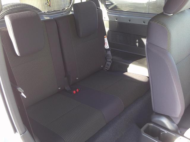 ジムニー ＸＣ　届出済み未使用車　スマートキー×２　シートヒーター　純正アルミ　ＬＥＤヘッドライト　スズキセーフティ（4枚目）