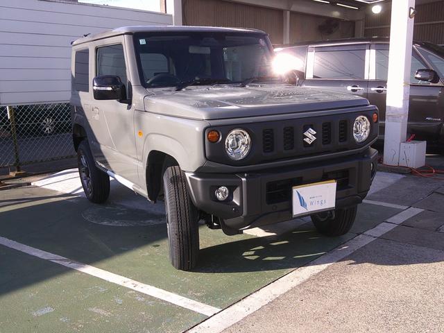 ジムニー ＸＣ　届出済み未使用車　スマートキー×２　シートヒーター　純正アルミ　ＬＥＤヘッドライト　スズキセーフティ（8枚目）