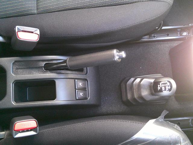 ジムニー ＸＣ　届出済み未使用車　スマートキー×２　シートヒーター　純正アルミ　ＬＥＤヘッドライト　スズキセーフティ（20枚目）