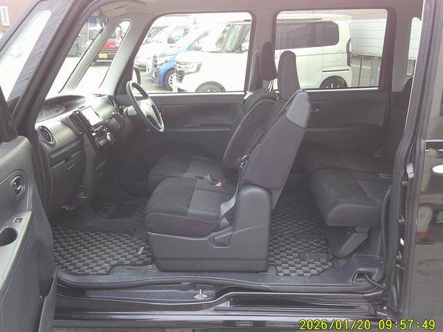 タント カスタムＸ　ワンオーナー　スマートキー　パワースライドドア　純正ナビ　ＴＶ　バックカメラ　純正アルミ　ＨＩＤ（10枚目）