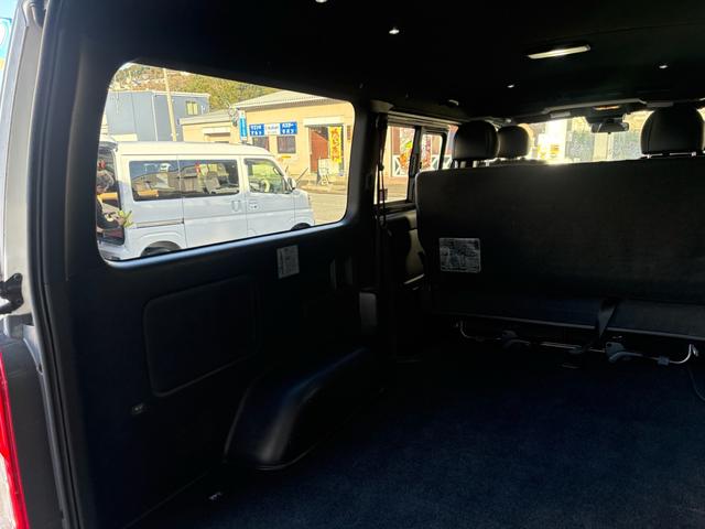 ハイエースバン （8枚目）