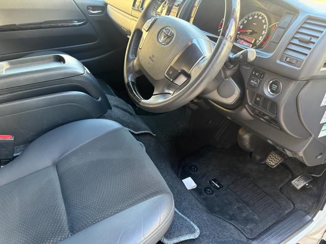 ハイエースバン （18枚目）