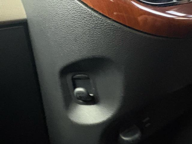 ムーヴキャンバス Ｇブラックインテリアリミテッド　ＳＡＩＩＩ　ＧブラックインテリアリミテッドＳＡＩＩＩ純正ホイール両側電動パワースライドドア　ステアリングリモコン　バックカメラ（27枚目）