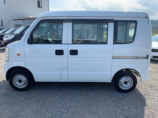 エブリイ ＰＡ　走行距離６５６００ｋｍ　５速ミッション車　エアコン　パワステ付　運転席・助手席エアバッグ　衝突安全ボディ　修復歴無し（4枚目）