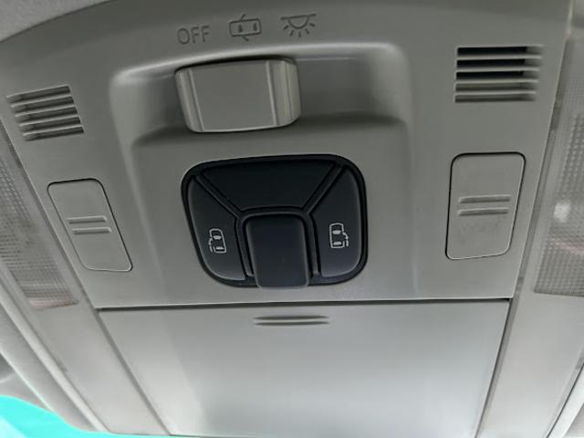 ヴェルファイア ２．４Ｚ　ナビ地デジＴＶ　バックカメラ　Ｂｌｕｅｔｏｏｔｈ　後席モニター　両側電動スライドドア　スマートキー　ＥＴＣ　プッシュスターター　ＨＩＤヘッドライト　クリアランスソナー（22枚目）