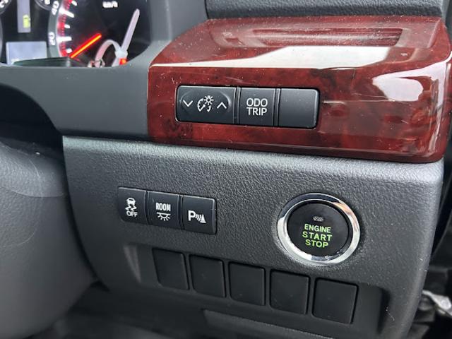 ヴェルファイア ２．４Ｚ　ナビ地デジＴＶ　バックカメラ　Ｂｌｕｅｔｏｏｔｈ　後席モニター　両側電動スライドドア　スマートキー　ＥＴＣ　プッシュスターター　ＨＩＤヘッドライト　クリアランスソナー（28枚目）