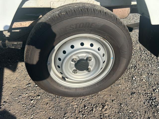 キャリイトラック 　４ＷＤ　　エアコン　オートマ（16枚目）
