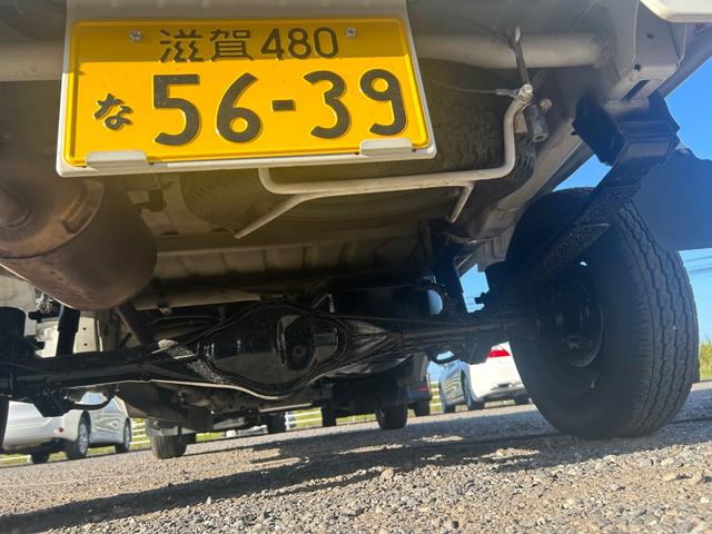 キャリイトラック 　４ＷＤ　　エアコン　オートマ（19枚目）