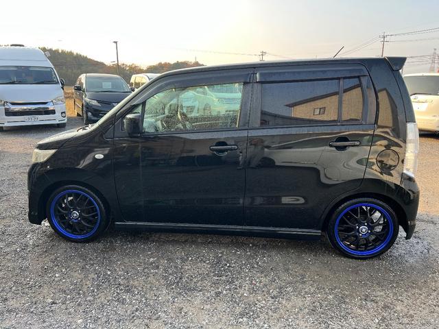 ワゴンＲスティングレー Ｘ（2枚目）