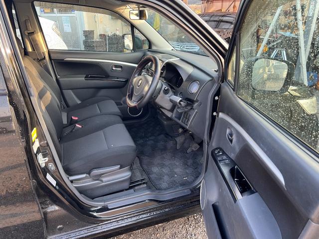 ワゴンＲスティングレー Ｘ（31枚目）