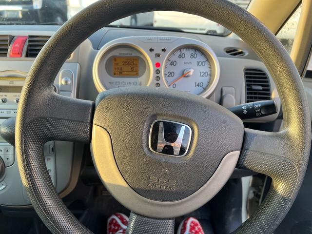 ��s���[���E�I�[�g���[���E���Ѓ��[���E�l�������������Ă��܂��B���Ѓ��[���́A�R���Ȃ��ł������p�����܂��B���[���Ɏ��M�̂Ȃ����̂X���̕��������p���������Ă��܂��B