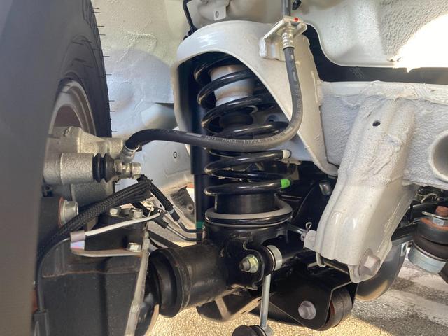 ジムニーシエラ ＪＣ　Ｉストップ　アルミホイル　車線逸脱警報装置　キーフリー　スマートキ－　オートＬＥＤ　パワーステアリング　Ｗエアバッグ　横滑り防止機能　フルオートエアコン　ＰＷ　シートヒータ　ＬＥＤヘットライト　ＡＢＳ（48枚目）