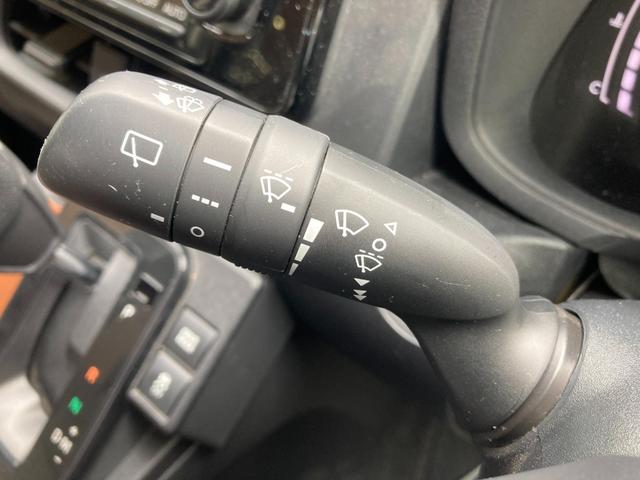 シエンタ Ｚ　追従　Ｗ電動ドア　イモビ　ＬＥＤヘッドランプ　ＥＴＣ　Ｓキー　横滑り防止機能　メモリーナビ　パワーウィンドウ　エアバック　ＡＢＳ　カーテンエアバック　オートエアコン　ナビ＆ＴＶ　パワーステアリング（12枚目）
