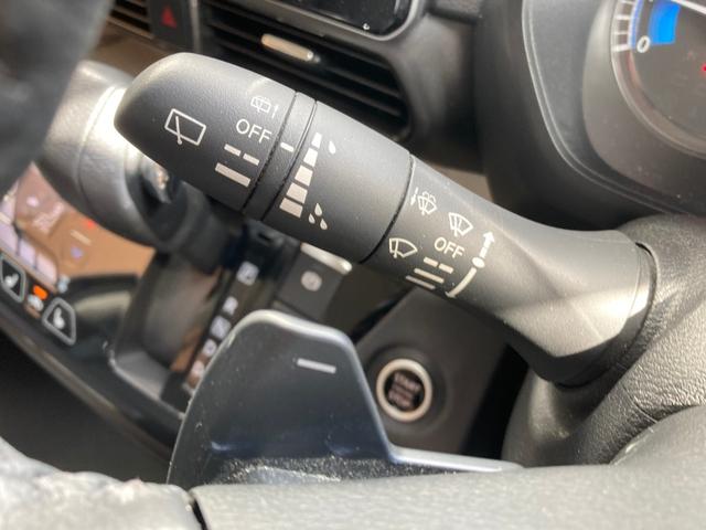デリカミニ Ｔ　プレミアム　アダクティブクルーズコントロール　ＥＴＣ車載器　フルセグＴＶ　ＬＥＤランプ　ＡＢＳ　エアバッグ　パワステ　ベンチシート　オートエアコン　ターボ車　バックカメラ　オートハイビーム　アルミホイール　ＬＤＷ（12枚目）