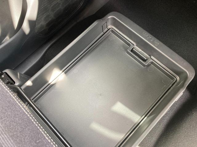 デリカミニ Ｔ　プレミアム　アダクティブクルーズコントロール　ＥＴＣ車載器　フルセグＴＶ　ＬＥＤランプ　ＡＢＳ　エアバッグ　パワステ　ベンチシート　オートエアコン　ターボ車　バックカメラ　オートハイビーム　アルミホイール　ＬＤＷ（32枚目）