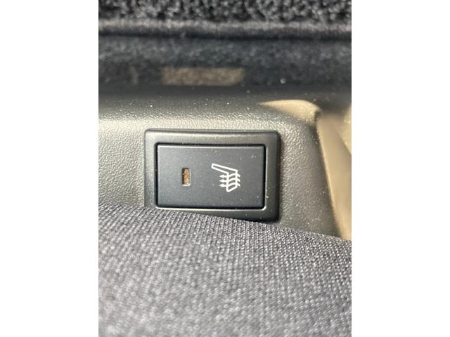 ソリオ ハイブリッドＭＺ　３６０度カメラ　Ｗ電動ドア　ヒーター　リアカメラ　アダクティブクルーズコントロール　車線逸脱　フルフラット　ＳＲＳ　サイドエアバック　ＰＳ　Ｃセンサー　ＡＢＳ　オートＬＥＤ　パワーウィンドウ　盗難防止（34枚目）