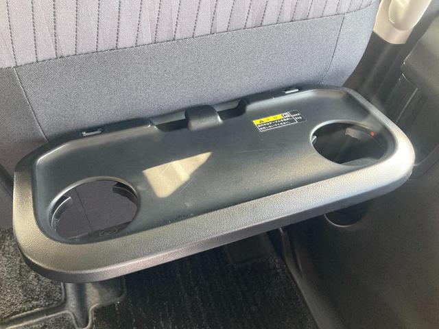 ソリオ ハイブリッドＭＺ　３６０度カメラ　Ｗ電動ドア　ヒーター　リアカメラ　アダクティブクルーズコントロール　車線逸脱　フルフラット　ＳＲＳ　サイドエアバック　ＰＳ　Ｃセンサー　ＡＢＳ　オートＬＥＤ　パワーウィンドウ　盗難防止（42枚目）