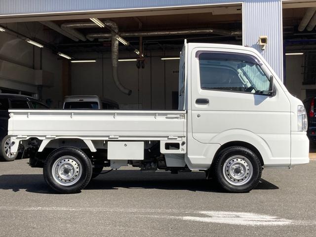 キャリイトラック ＫＣエアコン・パワステ　ＬＤＡ　ナビ＆ＴＶ　メモリーナビ　助手席エアバック　ＡＣ　運転席エアバック　パワステ　横滑防止　ＡＢＳ　ワンセグＴＶ　踏み間違い防止（5枚目）