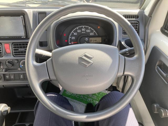 キャリイトラック ＫＣエアコン・パワステ　ＬＤＡ　ナビ＆ＴＶ　メモリーナビ　助手席エアバック　ＡＣ　運転席エアバック　パワステ　横滑防止　ＡＢＳ　ワンセグＴＶ　踏み間違い防止（9枚目）