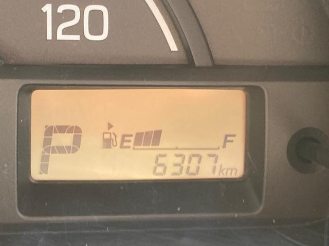 キャリイトラック ＫＣエアコン・パワステ　ＬＤＡ　ナビ＆ＴＶ　メモリーナビ　助手席エアバック　ＡＣ　運転席エアバック　パワステ　横滑防止　ＡＢＳ　ワンセグＴＶ　踏み間違い防止（13枚目）