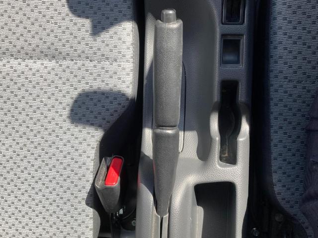 キャリイトラック ＫＣエアコン・パワステ　ＬＤＡ　ナビ＆ＴＶ　メモリーナビ　助手席エアバック　ＡＣ　運転席エアバック　パワステ　横滑防止　ＡＢＳ　ワンセグＴＶ　踏み間違い防止（21枚目）
