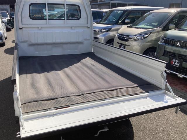 キャリイトラック ＫＣエアコン・パワステ　ＬＤＡ　ナビ＆ＴＶ　メモリーナビ　助手席エアバック　ＡＣ　運転席エアバック　パワステ　横滑防止　ＡＢＳ　ワンセグＴＶ　踏み間違い防止（28枚目）