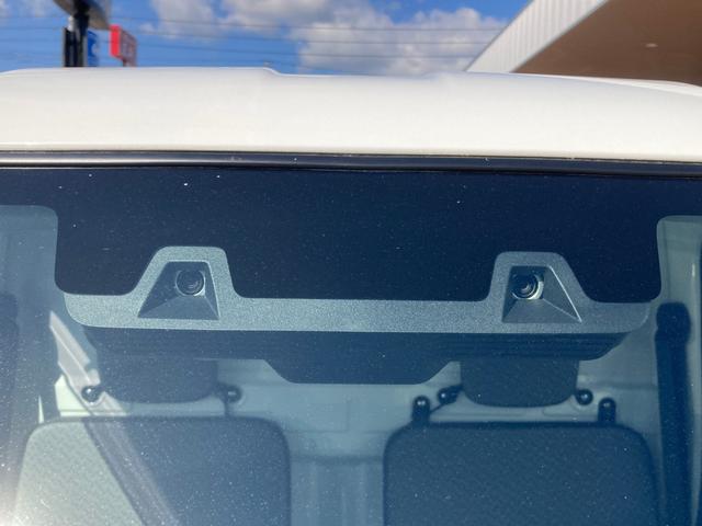 キャリイトラック ＫＣエアコン・パワステ　ＬＤＡ　ナビ＆ＴＶ　メモリーナビ　助手席エアバック　ＡＣ　運転席エアバック　パワステ　横滑防止　ＡＢＳ　ワンセグＴＶ　踏み間違い防止（30枚目）