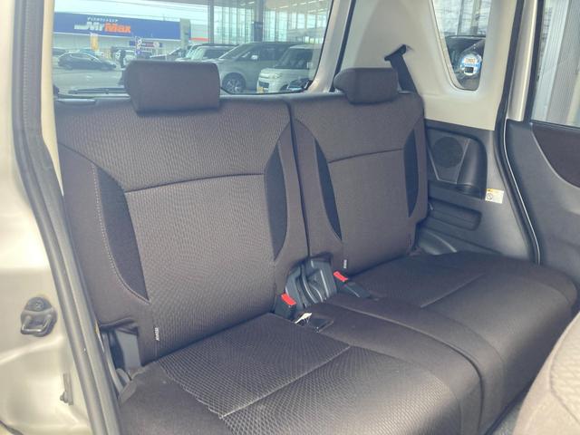 デリカＤ：２ Ｓ　左右自動ドア　スマキー　盗難警報装置　ナビＴＶ　助手席エアバック　ワンセグ　運転席エアバック　ＡＡＣ　パワーウィンドウ　パワーステアリング　寒冷地仕様　メモリーナビ　アルミホイール　キーレス　ＡＢＳ（26枚目）