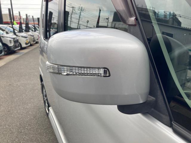 デリカＤ：２ Ｓ　左右自動ドア　スマキー　盗難警報装置　ナビＴＶ　助手席エアバック　ワンセグ　運転席エアバック　ＡＡＣ　パワーウィンドウ　パワーステアリング　寒冷地仕様　メモリーナビ　アルミホイール　キーレス　ＡＢＳ（34枚目）