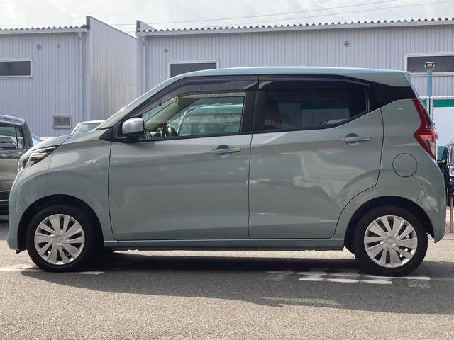 ｅＫワゴン Ｍ　オートハイビーム　踏み間違い防止アシスト　車線逸脱警報　イモビライザー　ナビＴＶ　パワーウィンドウ　フルセグ　Ｐセンサー　マニュアルエアコン　バックカメラ　キーレスエントリー　前席シートヒーター（7枚目）