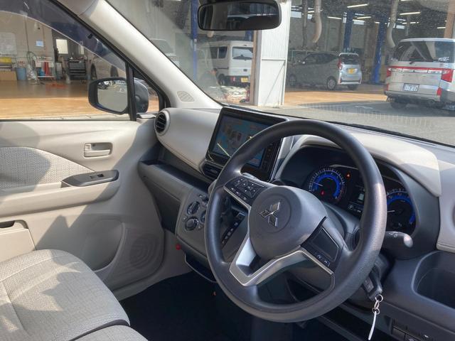 ｅＫワゴン Ｍ　オートハイビーム　踏み間違い防止アシスト　車線逸脱警報　イモビライザー　ナビＴＶ　パワーウィンドウ　フルセグ　Ｐセンサー　マニュアルエアコン　バックカメラ　キーレスエントリー　前席シートヒーター（8枚目）