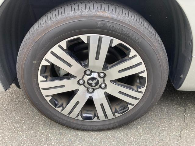 デリカＤ：５ Ｐ　追従クルーズ　Ｂモニター　地デジ　ＡＴハイビーム　ＬＥＤヘッドランプ　ナビＴＶ　シートヒーター　ＥＴＣ　電動シ－ト　寒冷地仕様　メモリナビ　ＡＢＳ　３列　オートエアコン　ＡＳＣ　盗難防止装置　ＬＤＰ（10枚目）