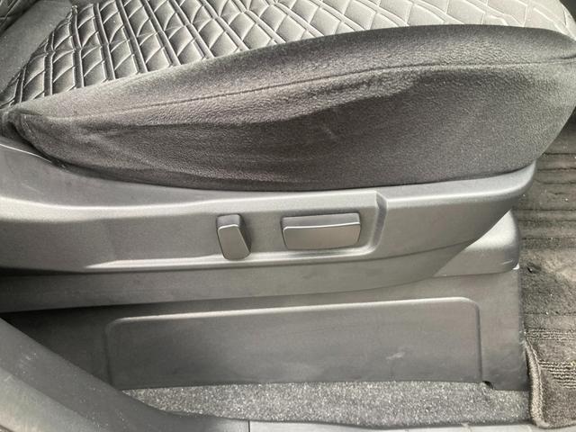 デリカＤ：５ Ｐ　追従クルーズ　Ｂモニター　地デジ　ＡＴハイビーム　ＬＥＤヘッドランプ　ナビＴＶ　シートヒーター　ＥＴＣ　電動シ－ト　寒冷地仕様　メモリナビ　ＡＢＳ　３列　オートエアコン　ＡＳＣ　盗難防止装置　ＬＤＰ（26枚目）