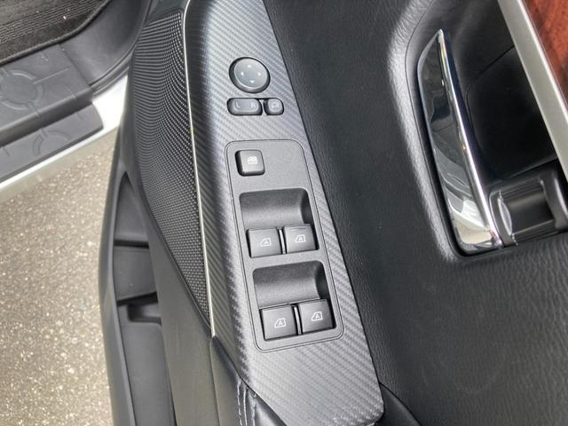 デリカＤ：５ Ｐ　追従クルーズ　Ｂモニター　地デジ　ＡＴハイビーム　ＬＥＤヘッドランプ　ナビＴＶ　シートヒーター　ＥＴＣ　電動シ－ト　寒冷地仕様　メモリナビ　ＡＢＳ　３列　オートエアコン　ＡＳＣ　盗難防止装置　ＬＤＰ（27枚目）