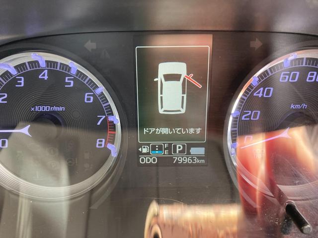 スピードメーターも見やすいです！