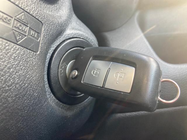 ｅＫクロス Ｍ　車線逸脱警報装置　ＥＴＣ付き　横滑り防止装置　キーレスキー　エアコン　パワーウィンドウ　衝突軽減装置　フルセグＴＶ　前席シートヒーター　コーナーセンサー　ベンチシート　メモリーナビ　ＡＢＳ（16枚目）