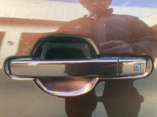 デイズルークス ハイウェイスター　Ｘ　ｉストップ　全周囲モニタ　メモリナビ　Ｂカメラ　ナビ＆ＴＶ　エアコン　ベンチシート　イモビライザー　ＥＴＣ　ＬＥＤライト　Ｗエアバック　キーレス　両側スライド片側電動ドア　ＡＢＳ　サイドカメラ（45枚目）