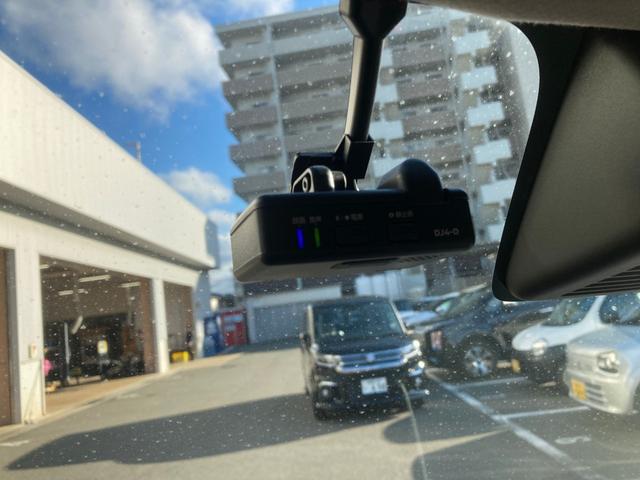 �������̎��̂̍ۂ����^�]�Ȃǂ̍ۂɓ����ʏ؋��ƂȂ�܂��B������t���������߂��܂��B