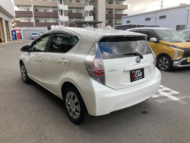 アクア Ｓ　ＢＬＵＥＴＯＯＴＨ　キーレスエントリ　ドラレコ付　フルセグ地デジ　ナビ＆ＴＶ　オートエアコン　デュアルエアバック　ＥＳＣ　Ｂカメラ　パワーウィンドウ　ＳＲＳ　パワーステアリング　ＡＢＳ　メモリーナビ（9枚目）