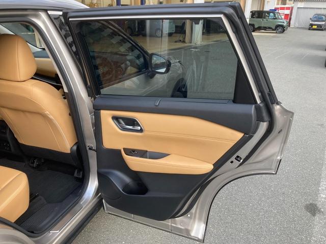 �p���[�E�B���h�E�̑��암�ł��B�������ȃs�A�m�u���b�N���ɂȂ��Ă��܂�