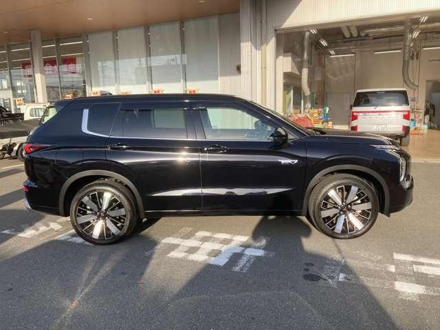 アウトランダーＰＨＥＶ Ｐエグゼクティブパッケージ　コーナーセンサー　全方位カメラ（7枚目）