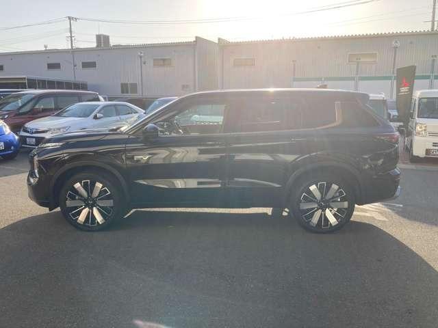 アウトランダーＰＨＥＶ Ｐエグゼクティブパッケージ　コーナーセンサー　全方位カメラ（11枚目）